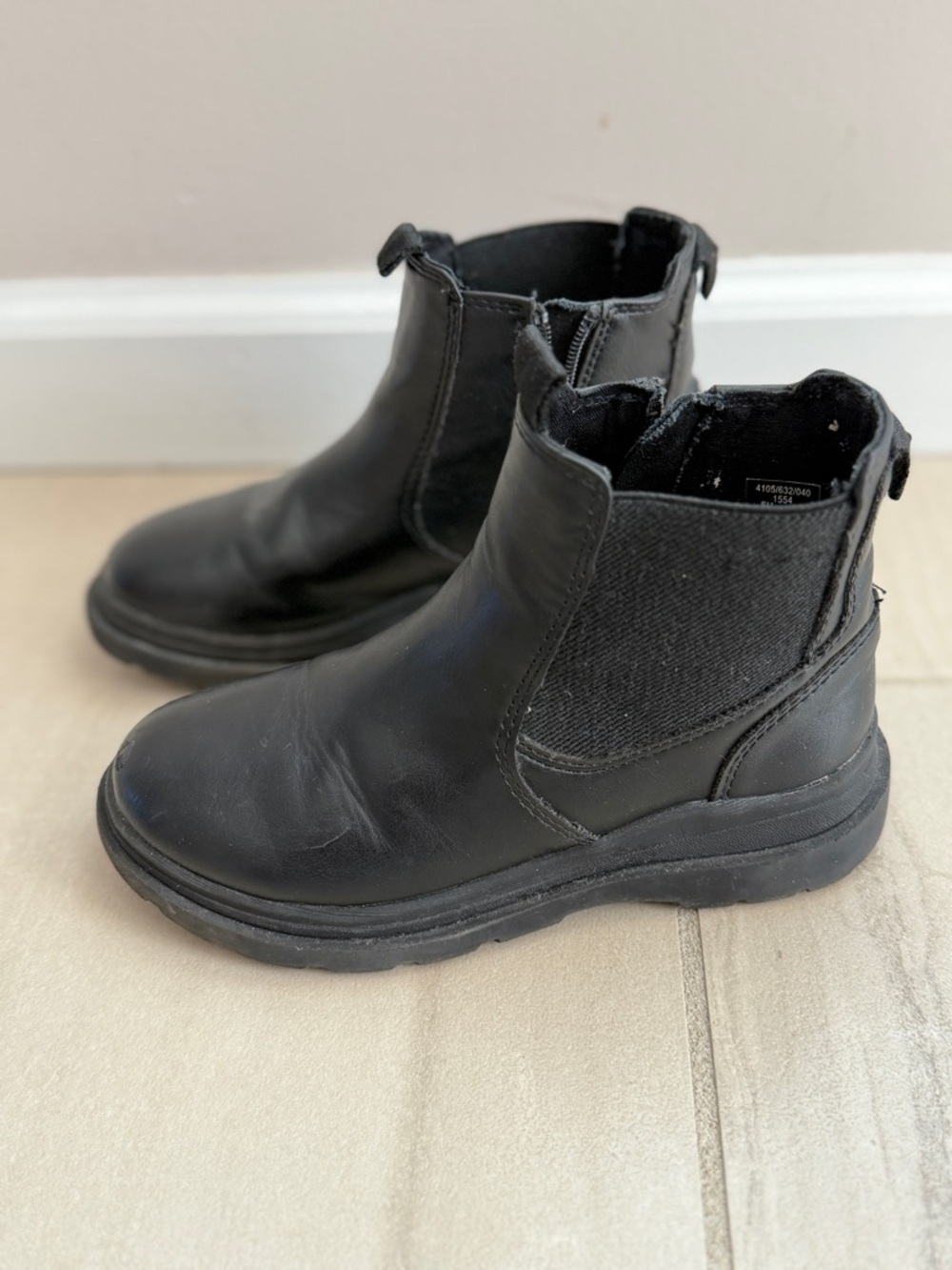 Size 12.5 (30) Zara little girl black zip-up boots